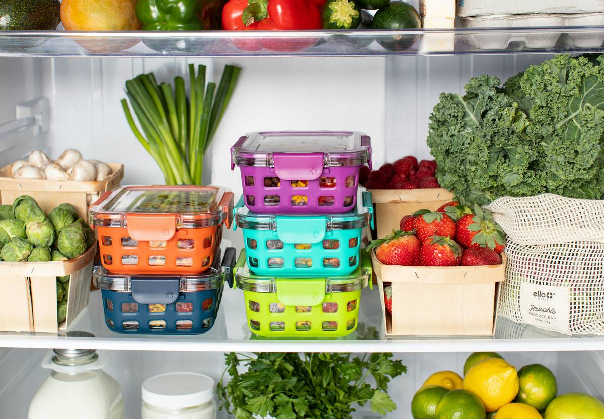 meal planning strategies illustrated with a weekly calendar, grocery list, and fresh produce on a kitchen counter